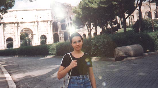 The sunlight made her brightly shine